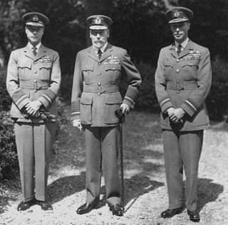 The 3 Kings in their RAF uniforms.